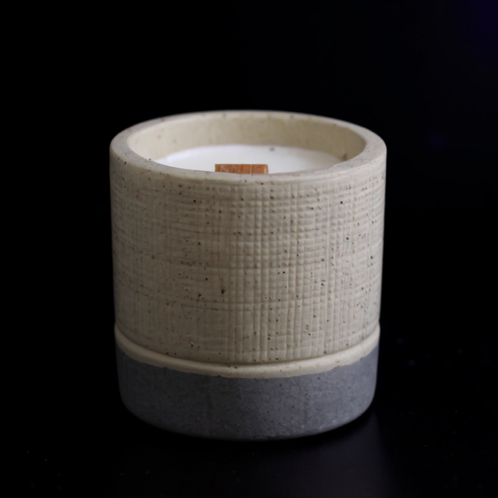 Pot Concrete Soy Candle - Grey - Coffee in the Club
